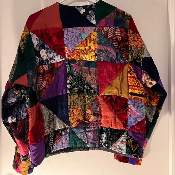 Sandy Starkman • Vintage Velvet patch bomber - Picture 4 of 13